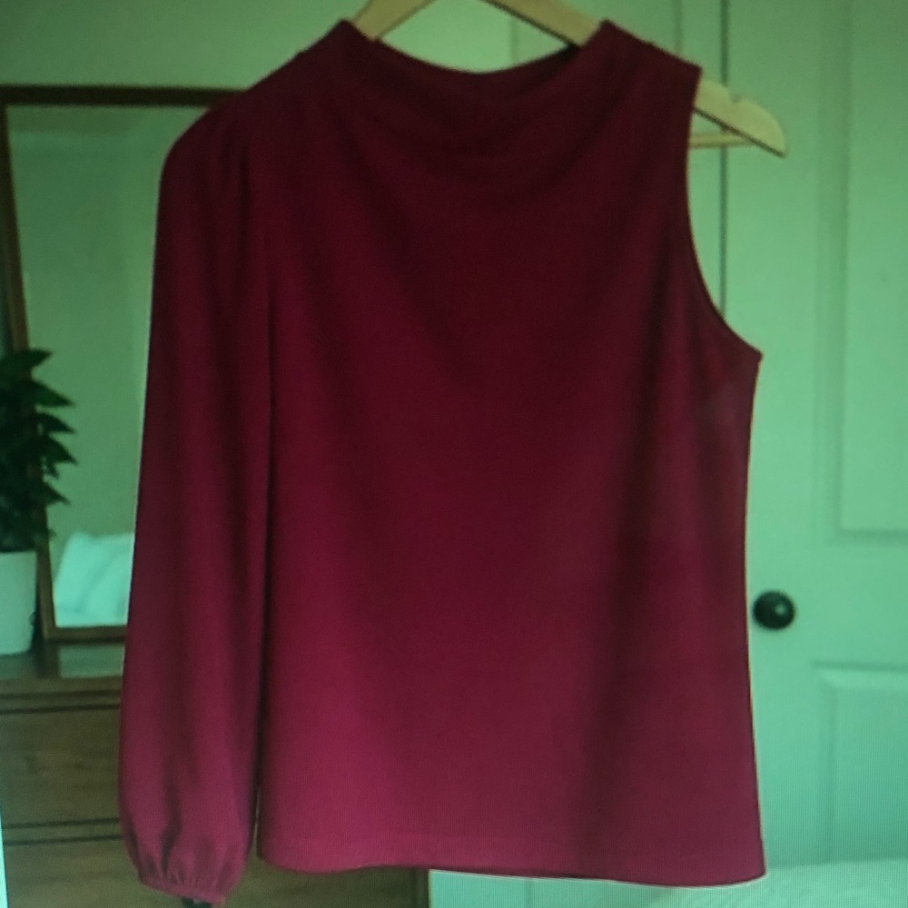 Asymmetrical One-Shoulder Blouse in Deep Wine